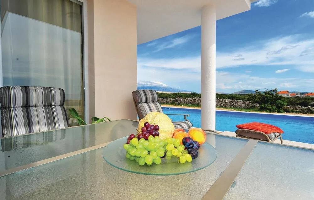 Awesome Home in Novalja With Wifi and 3 Bedrooms