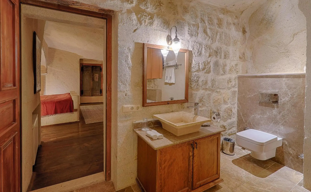 Taru Cave Suites