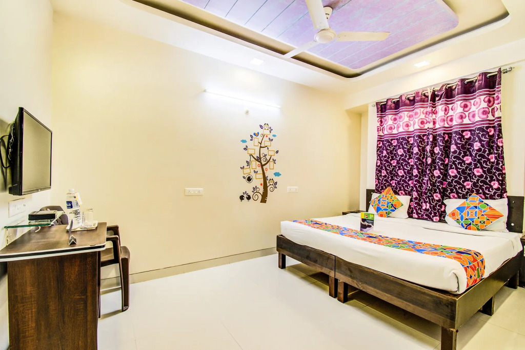 FabHotel Galaxy Apartment