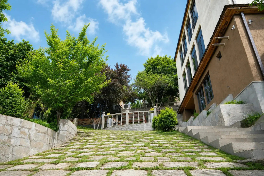Отель Madin Eco
