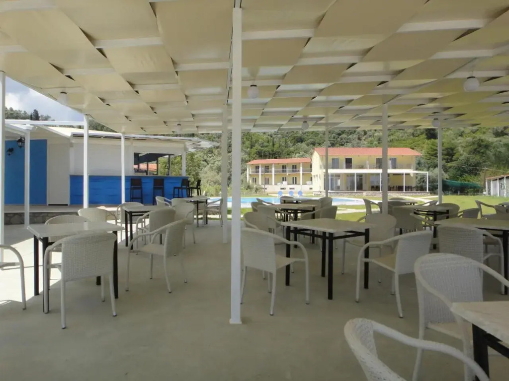 Menes Hotel