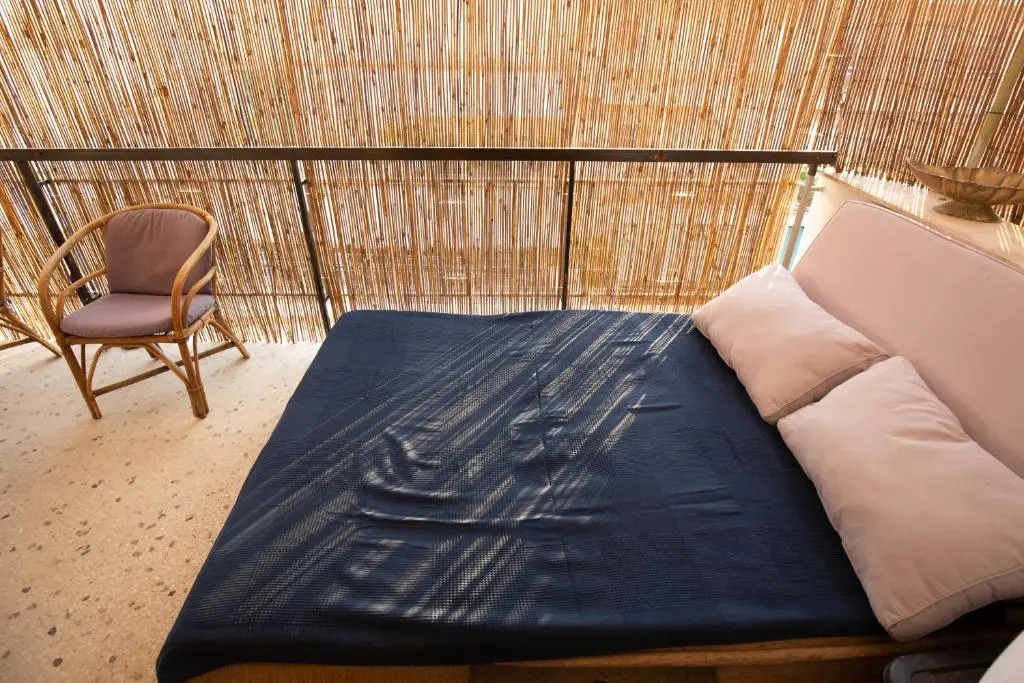Exceptional modern studio in Athens, big balcony, central & calm