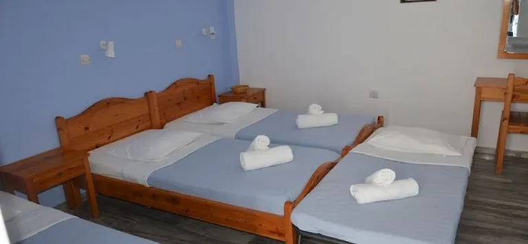 Summer Inn Parikia