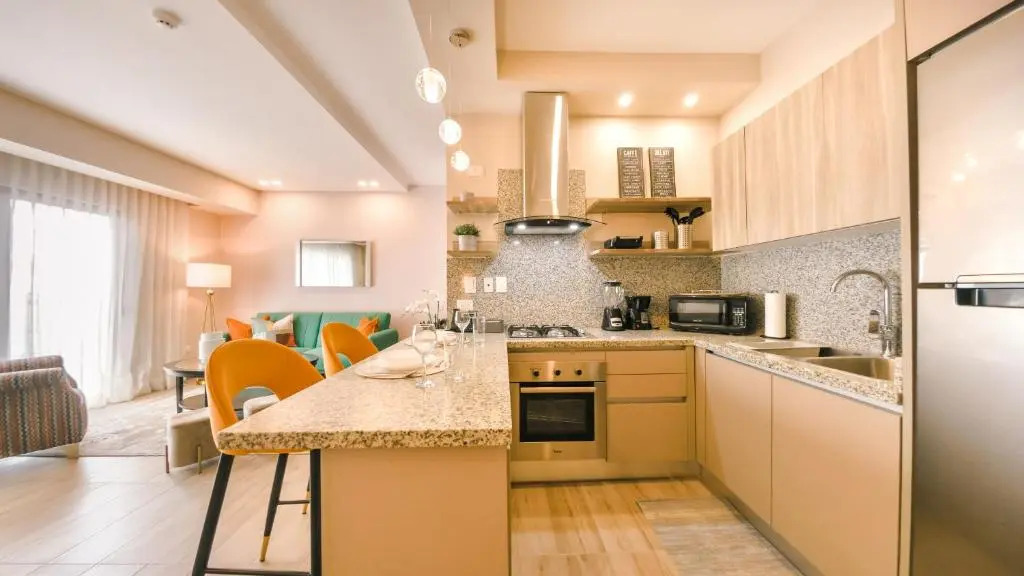 Fully Serviced Apartment at Regatta Living II - 6C
