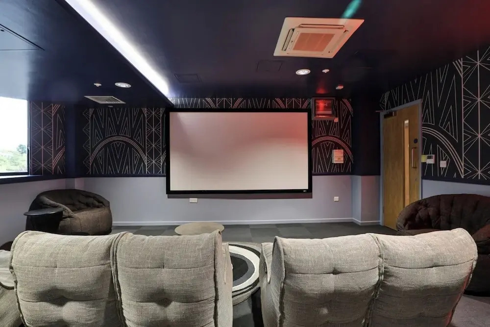 For Students Only - B16 Accommodations in Birmingham