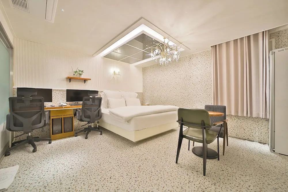 Daegu February Hotel DongdaeguStation