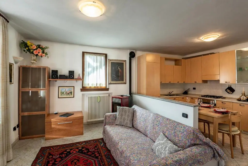 Apartment with garden a few steps from the lake - Larihome A06