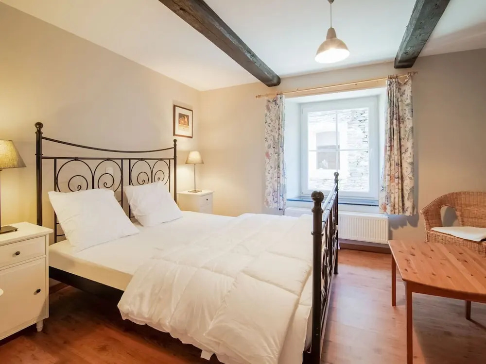 Timeless Cottage In Vresse-Sur-Semois With Terrace