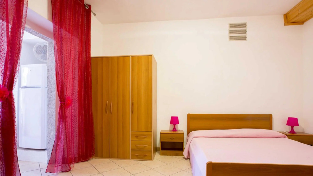 Studio 6 apartment Fetovaia just 300 meters from the beach with private parking-FETOVAIA MONO 6