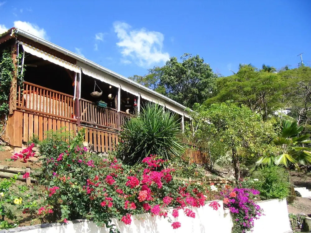 Bungalow With 2 Bedrooms in Bouillante, With Wonderful sea View, Furnished Garden and Wifi - 100 m From the Beach