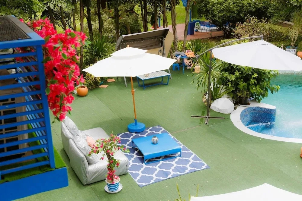Private Pool Party Villa games Karaoke