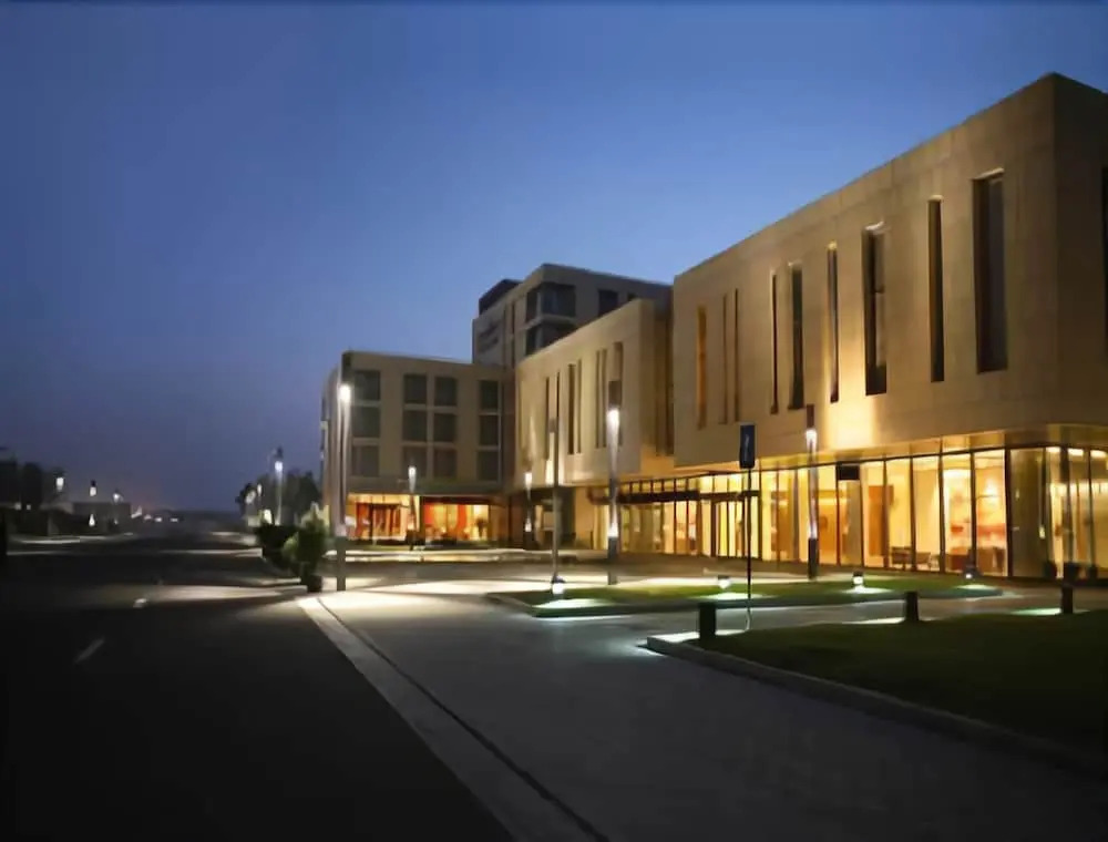 Howard Johnson Plaza Lingang Shanghai