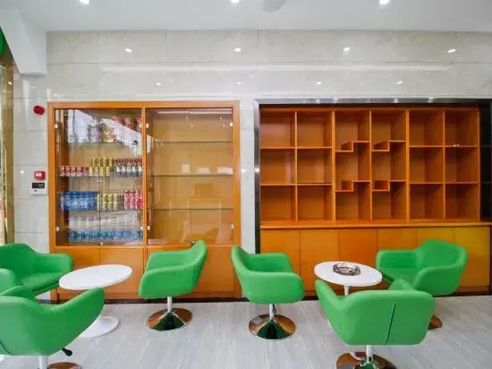 Vatica Hotel (Hefei High-Speed Rail South Station Sushong Road)