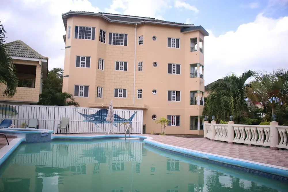 Royal Tower Suites