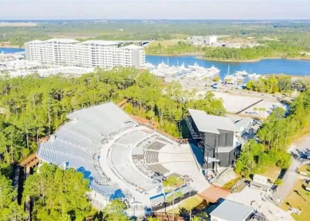 Beautiful 3br/2.5ba w/ Kayak Access, Sleeps 10
