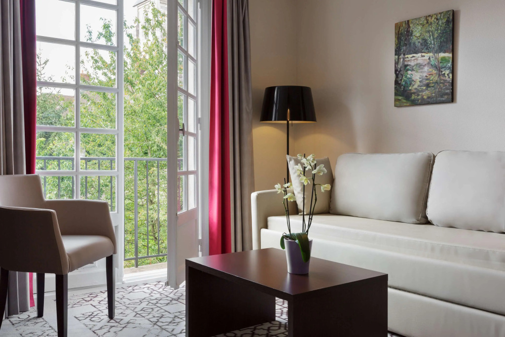 Best Western Blanche de Castille Dourdan