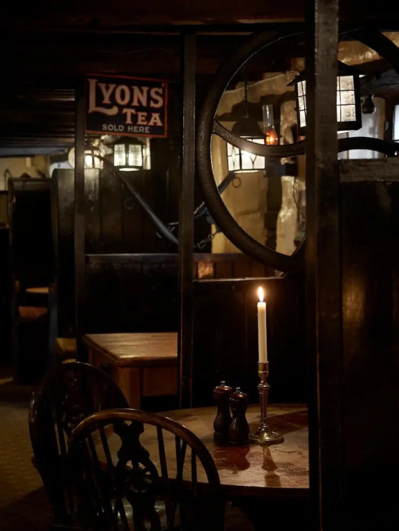 Compasses Inn