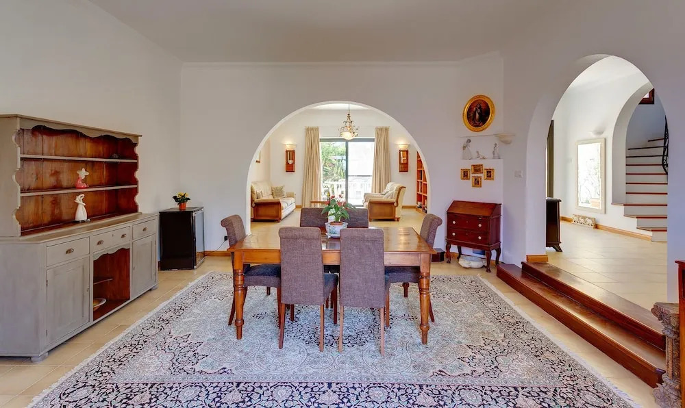 Superlative 4 Bedroom Villa With Private Pool