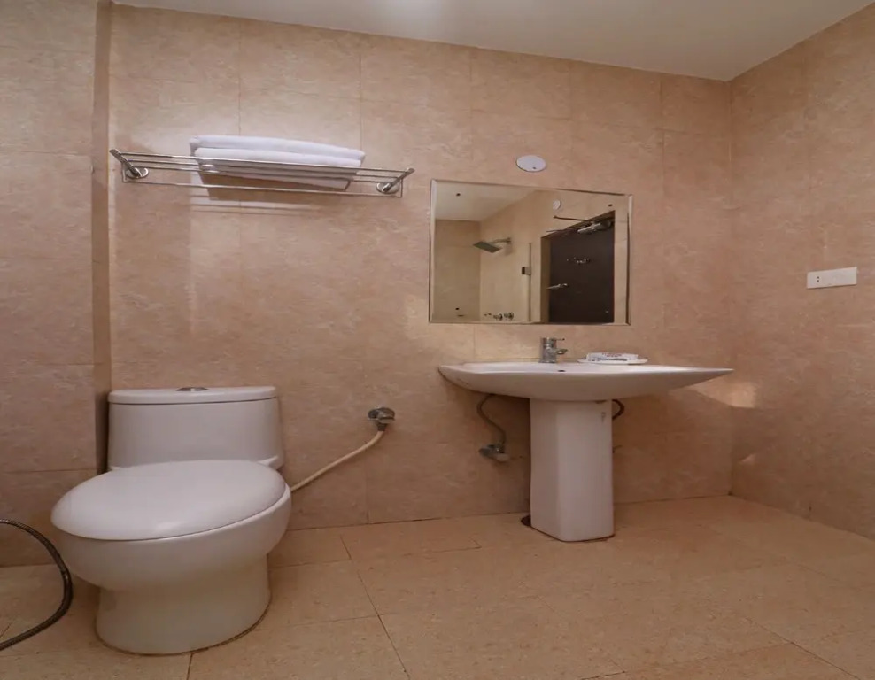 Oyo 5102 Anurag Hotel