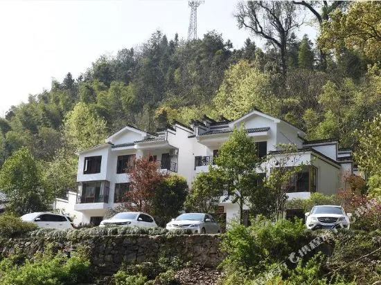 Yaoli Wolongtan Hotel