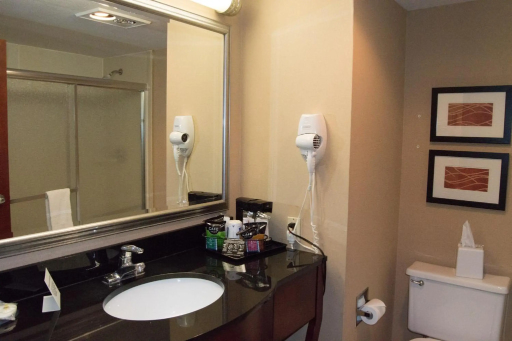 Ardmore Inn & Suites Ardmore
