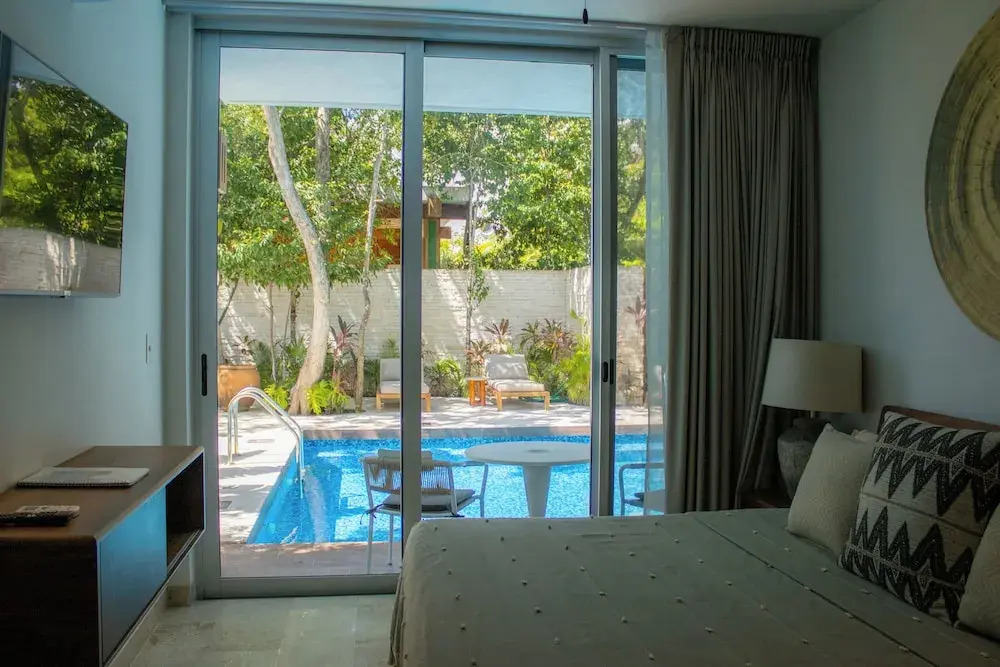 NHOA 111A 2BR Condo Pool access