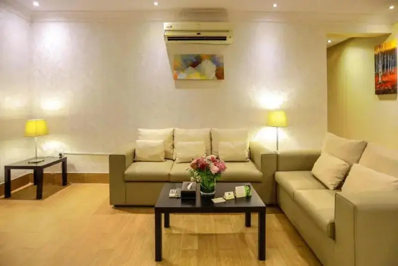 Al Muteb Suites Al Murslat