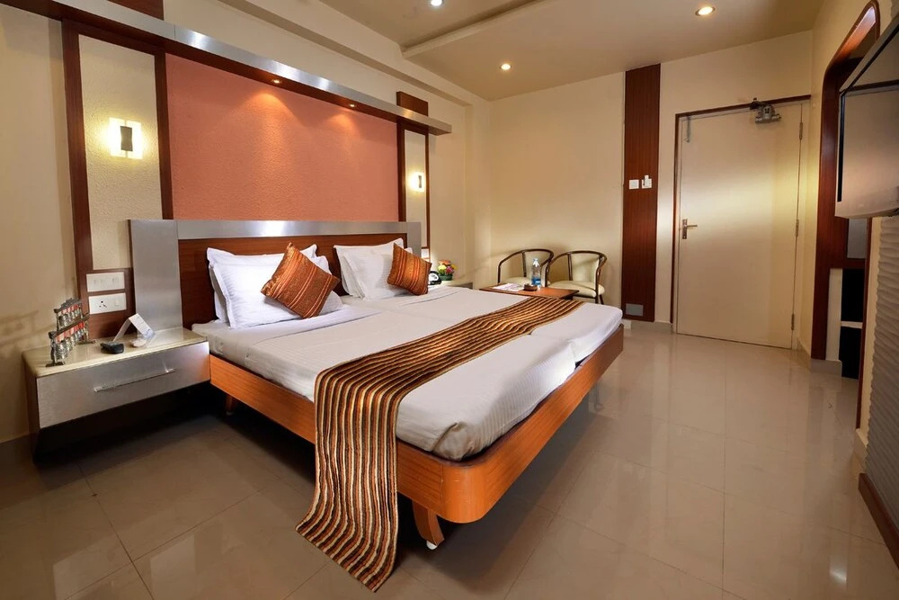Hotel navaRatna