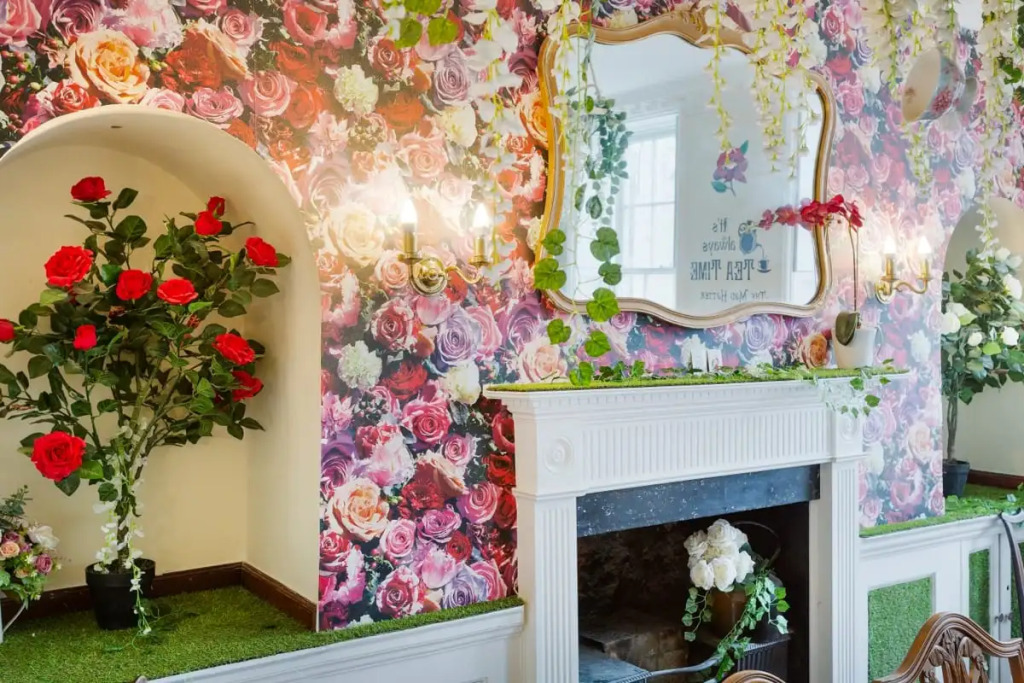 The Wonderland Townhouse - Amazing Alice in Wonderland 8BDR Home