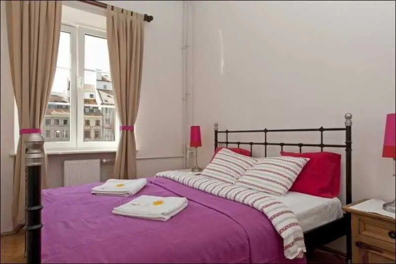 P And O Apartments Market Square