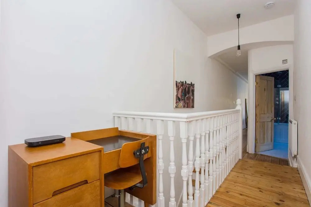 Bright 2 Bedroom Apartment in South East London