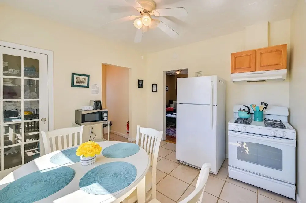Revere Vacation Rental Near Mbta ~ 7 Mi to Boston!