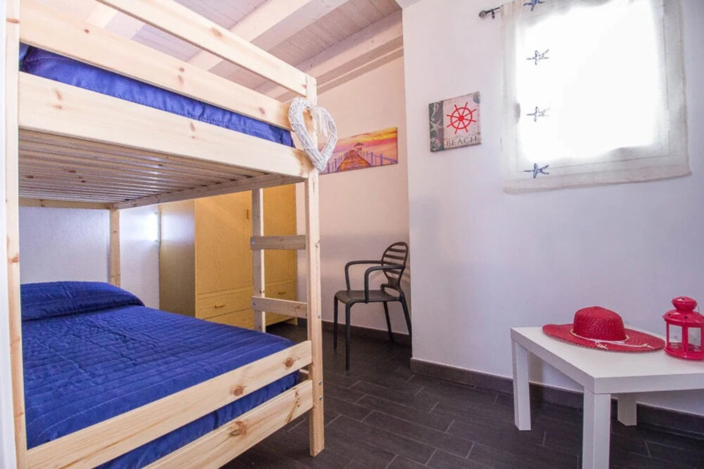 Casesicule: Corallo Charme Sea View Apartment On The Pozzallo Promenade Beach At 30 M Wi fi