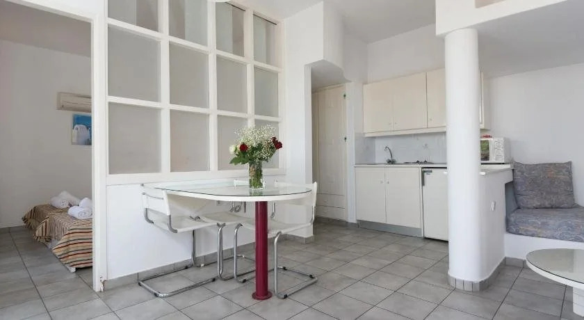 Markakis Apartments