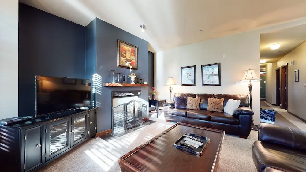 Solstice 4 2 Bedrooms 2 Bathrooms Condo
