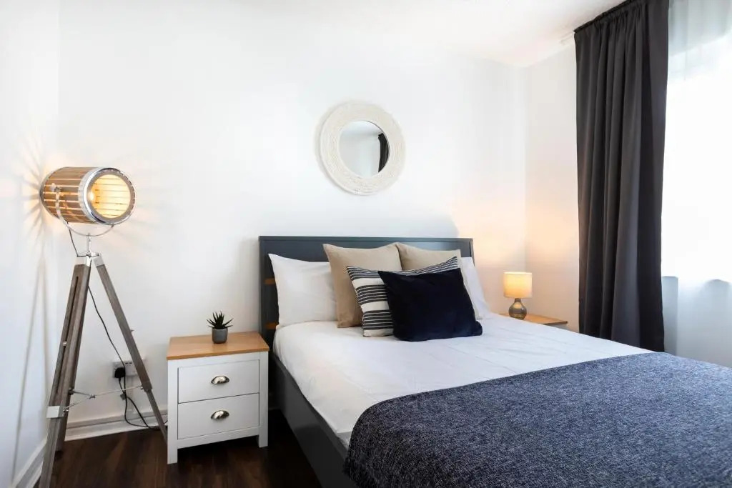 1-Bedroom Apartment with a Private Garden, beach 5-min walk