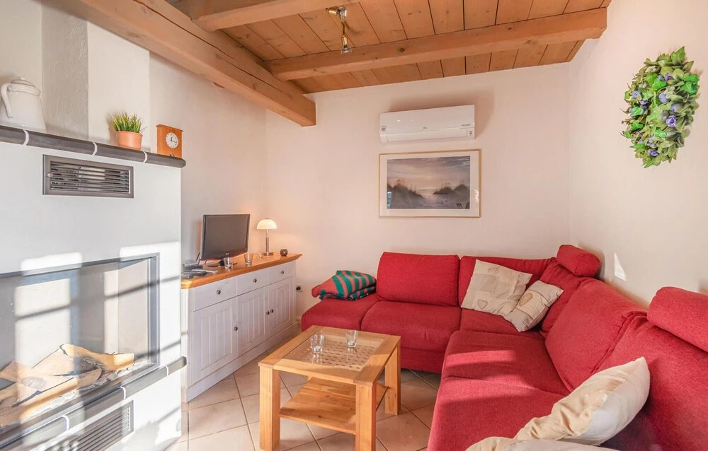 Awesome Apartment in Dithmarschen With 2 Bedrooms and Wifi