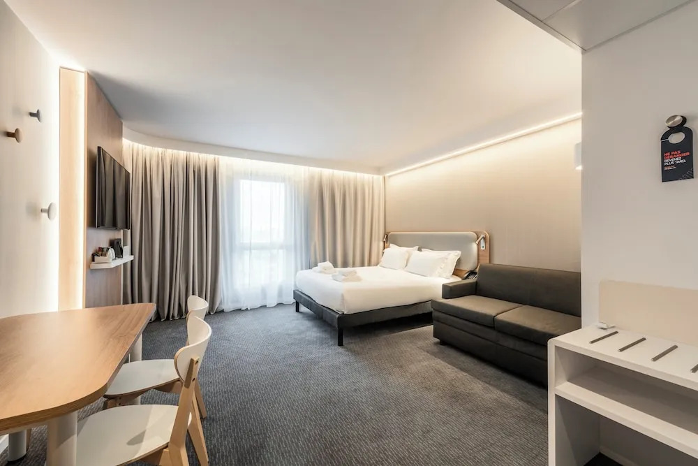 Holiday Inn Express & Suites Reims - Rives de Vesle by IHG