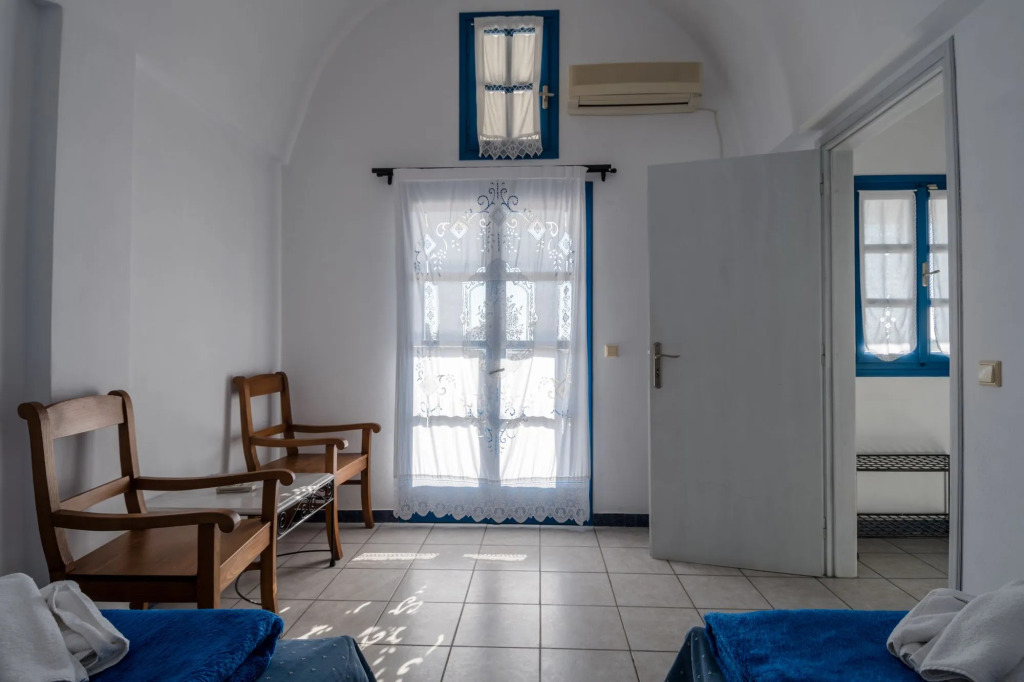 Irigeneia Hotel