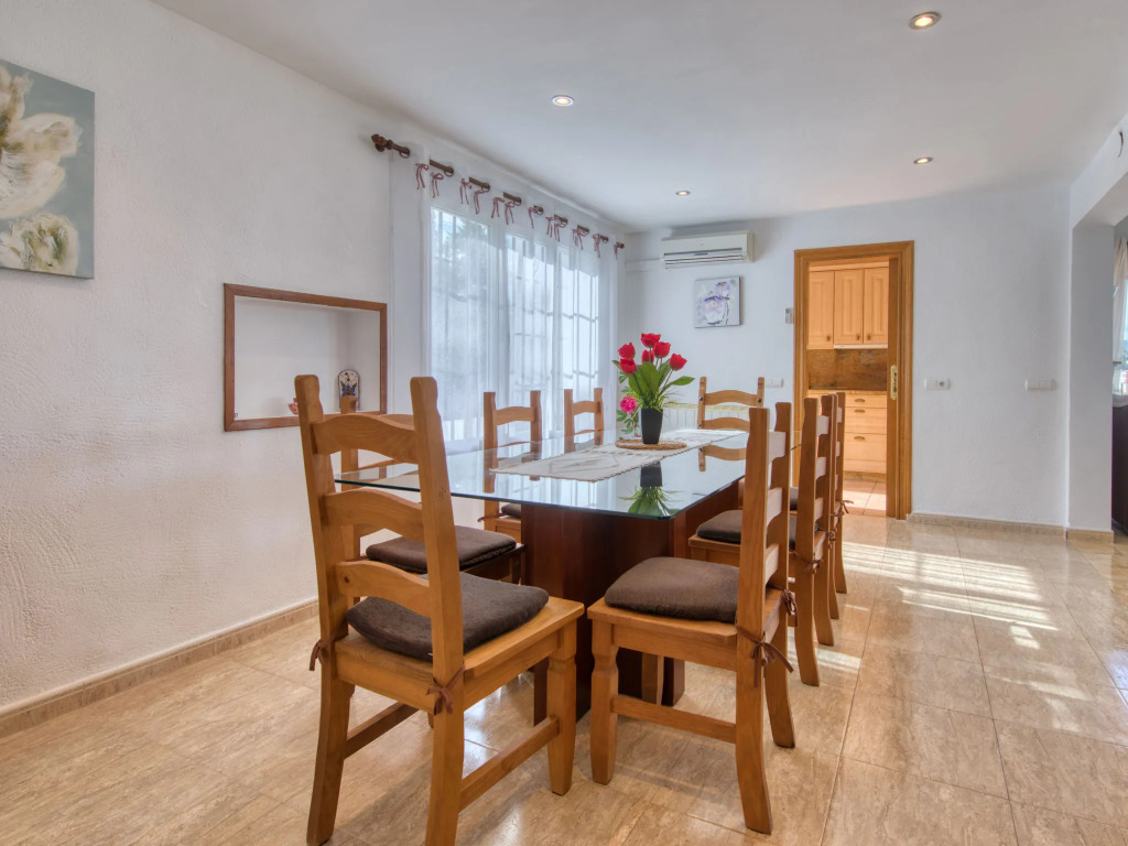 Holiday Home Isabel by Interhome