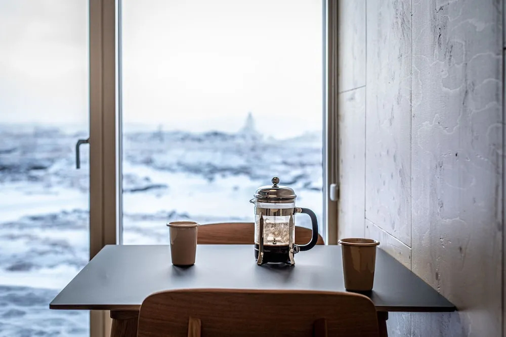 Aska Modern Cabin