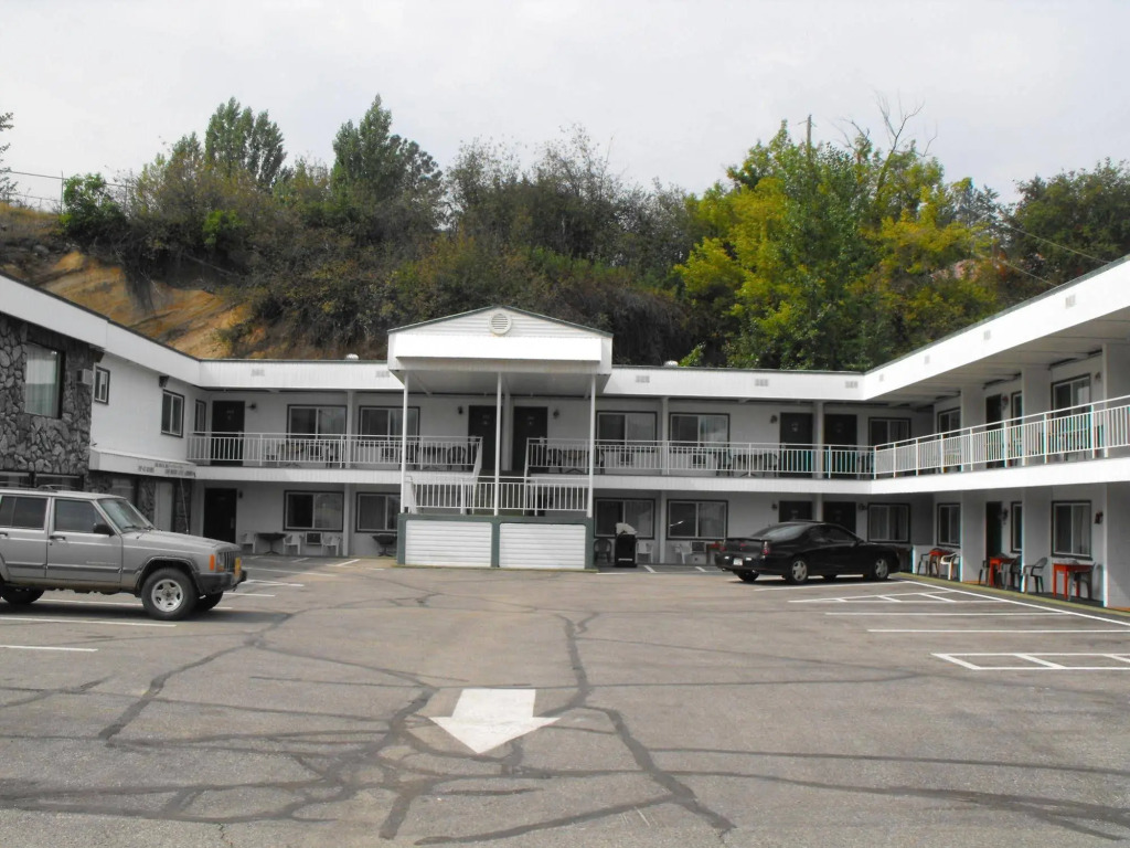 The Villager Inn