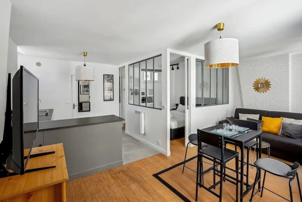 Studio at the Heart of the Marais Rue des Rosiers