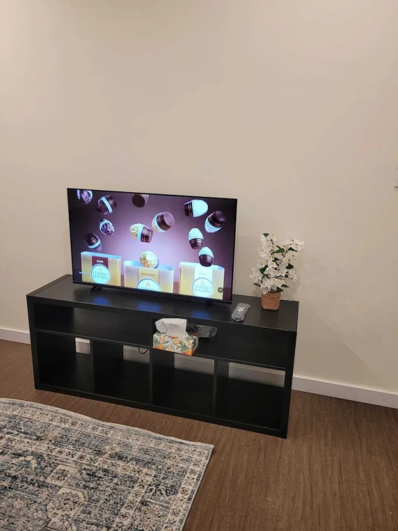 Gorgeous Beacon Heights 2 Bedrooms Apartment