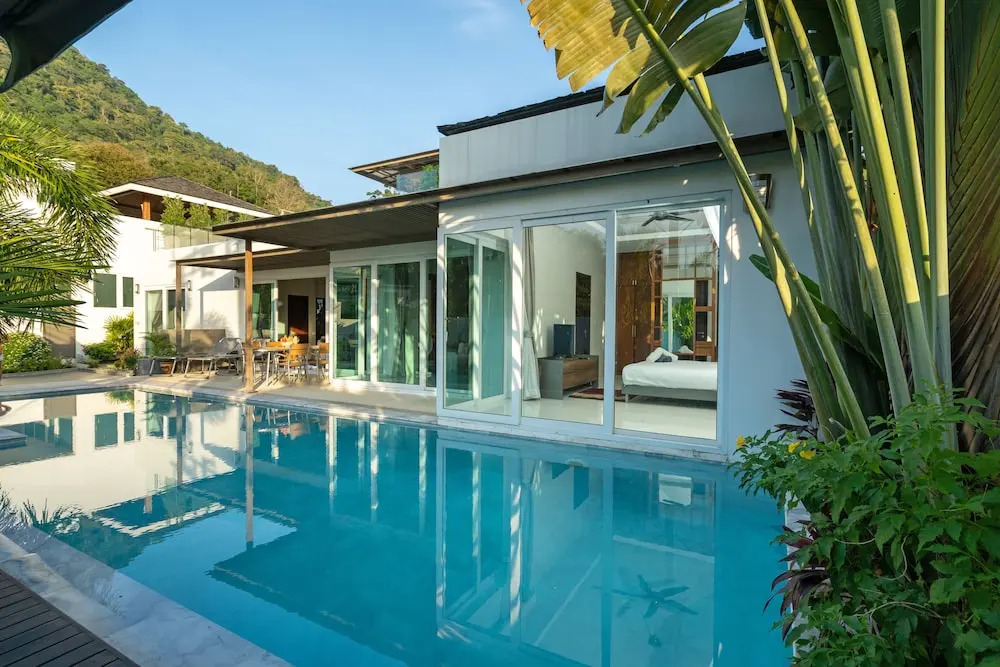 Tropical Pool Villa With Private Rooftop