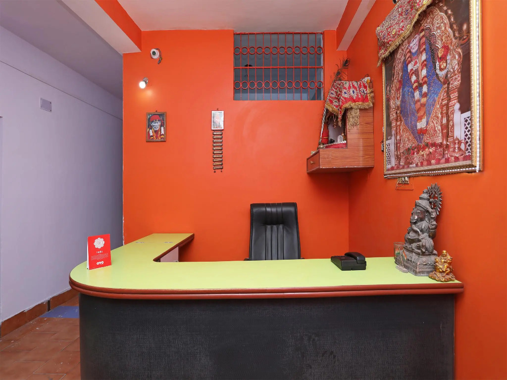 Collection O Aditya Inn