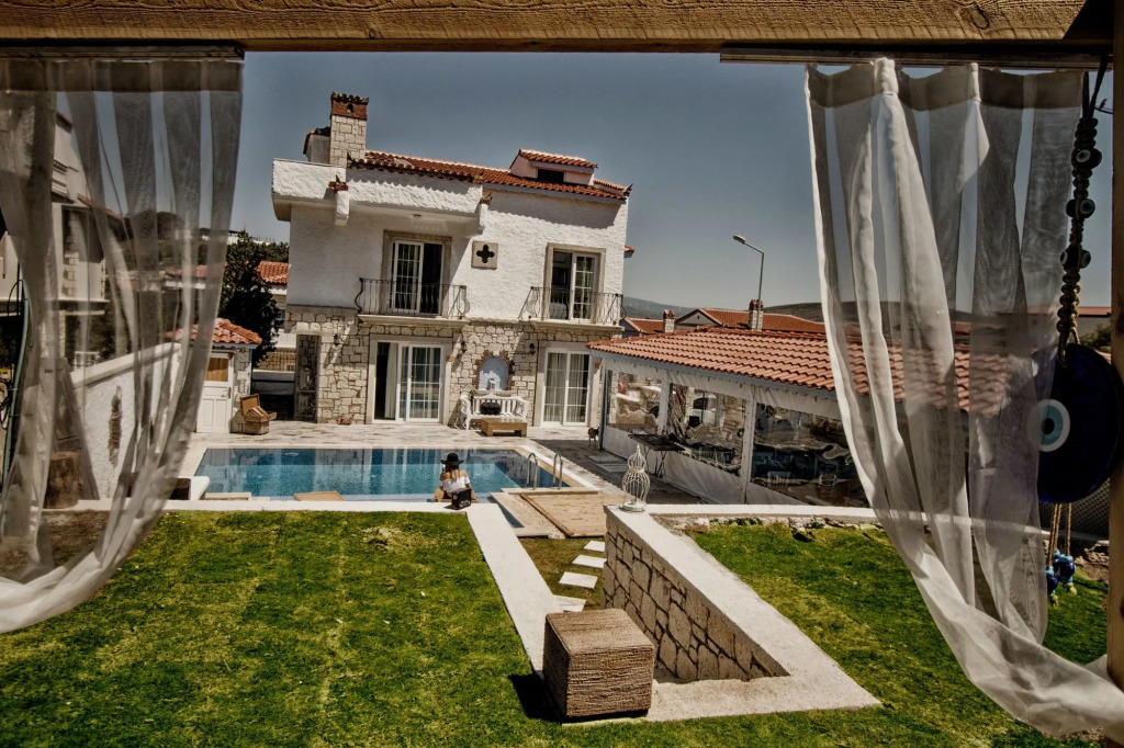 Alacati Naz Konak