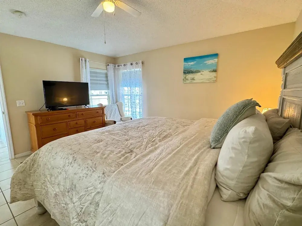 Lake Berkley Villas Swanky