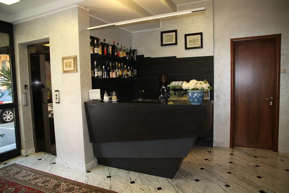 Hotel Iris