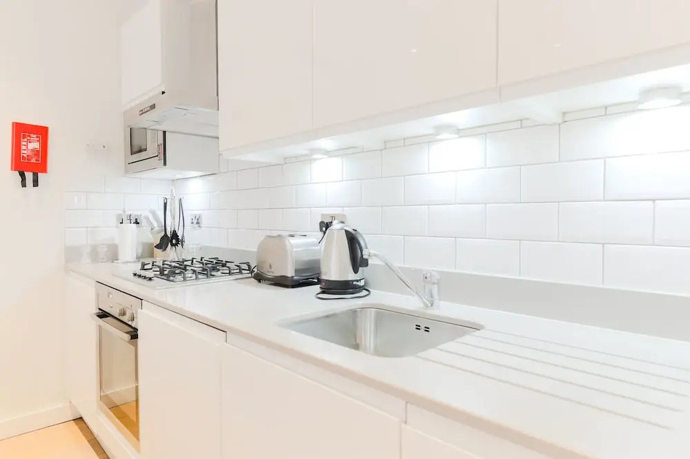 Trafalgar Square by Excel Apartments